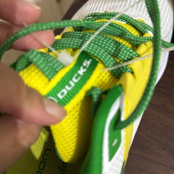 Nike Pegasus 40 Oregon Ducks- Brand New No Box - Picture 5 of 6